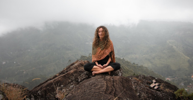 20 Învățăminte și citate de la Dalai Lama care te ajută să îți regăsești pacea interioară