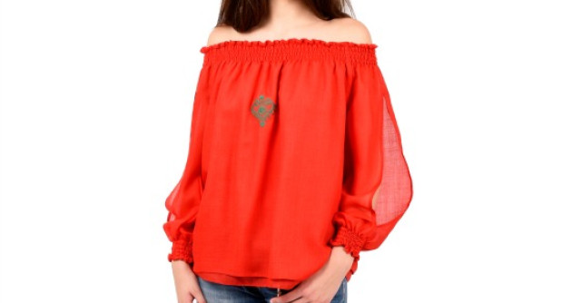 Toamna Izabelei Mandoiu: Creatii din catifea si povesti tesute cu valori