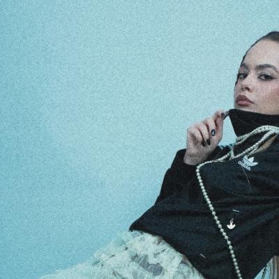      Bianca Tilici revine la muzica internațională și lansează Falling alături de artistul polonez MELOOZ