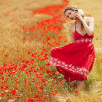 Macul - Floarea Rosie a vindecarii