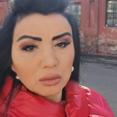 Reacția Adrianei Bahmuțeanu după urările făcute de fostul ei soț, Silviu Progoană. Ce au spus cei doi băieți ai ei?