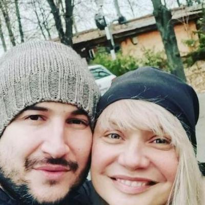 Cristina Cioran a fost cerută în căsătorie, însă fără inel! Ce răspuns i-a dat vedeta iubitului ei când a venit doar cu flori?
