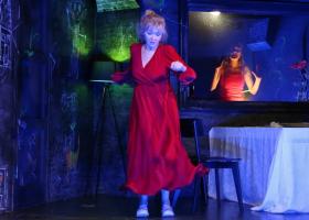 Mama la Nottara, piesa de teatru despre capcana părinților care trăiesc prin copii