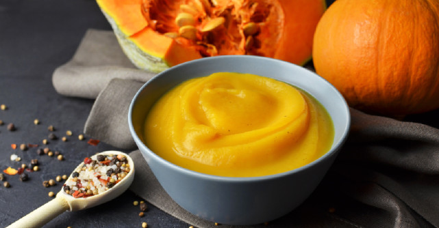 Reteta de baza pentru piure pumpkin spice si 3 moduri in care il poti folosi