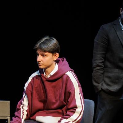 PREMIERĂ: Monster – un dialog sincer între generații