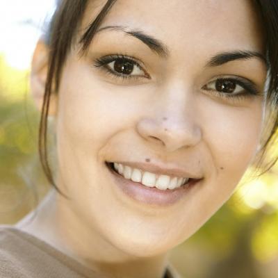 O mica istorie a alunitelor. De ce sunt numite semne de frumusete si ce trebuie sa faci ca sa le protejezi