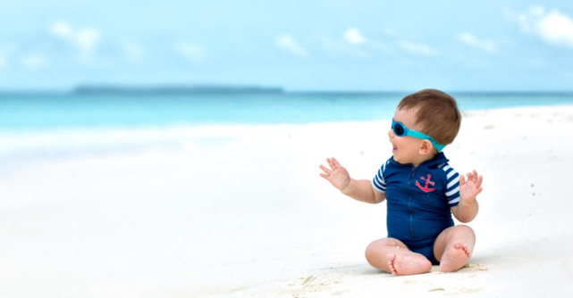 Cum alegi cel mai bun costum de baie pentru copii