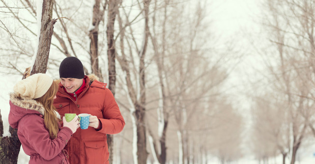 Consumul de cafea contribuie la buna dispoziție când zilele devin mai scurte