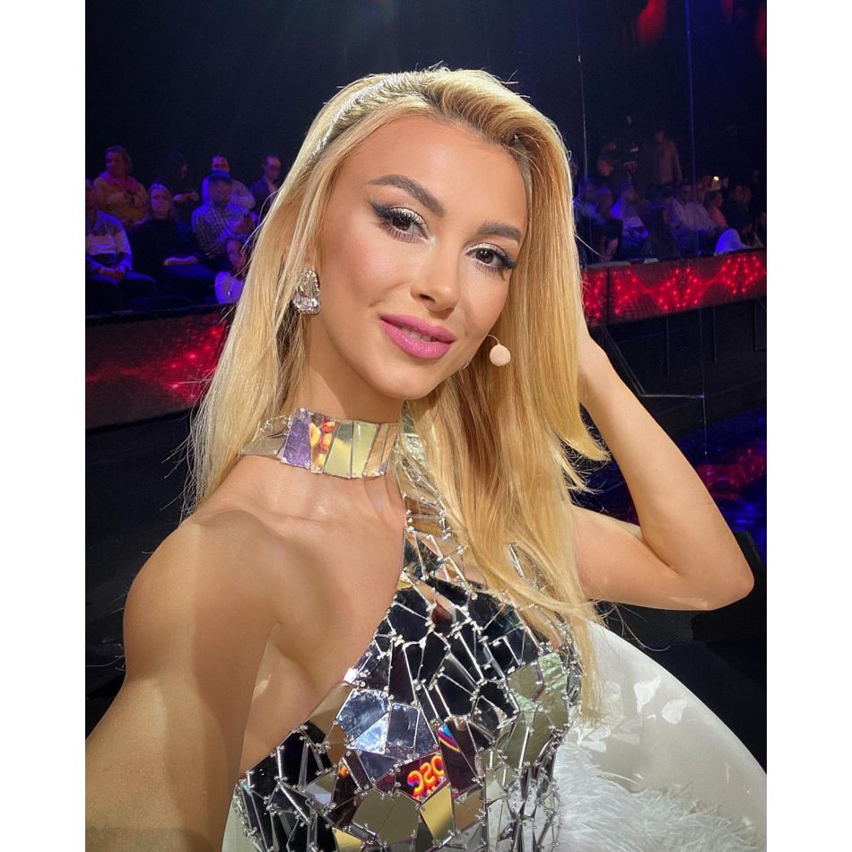 Andreea Bălan, probleme de sănătate! Vedeta a ajuns de urgență la spital, plină de sânge 