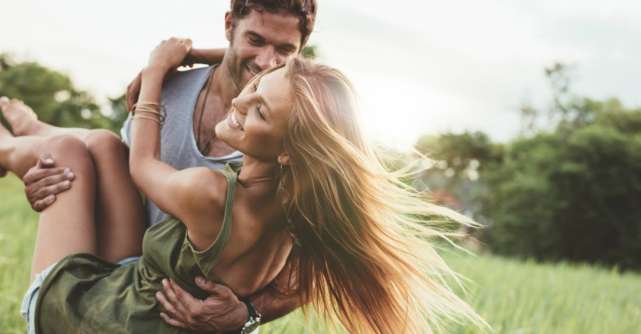 5 Lucruri pe care un bărbat le face doar atunci când este îndrăgostit cu adevărat