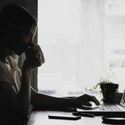 Ce inseamna 'productivitate toxica' si cum o elimini inainte de a te epuiza