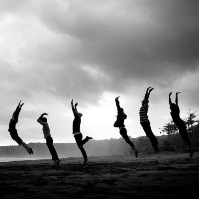 Nu te pacali singura ca sa fii pe placul tuturor persoanelor. Fii tu insati!