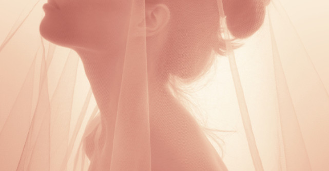 Aceasta carte este cam tot ce a trebuit sa fie 50 Shades of Grey, dar n-a fost!