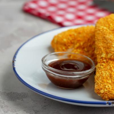Cum faci un delicios piept de pui în crustă de fulgi de porumb