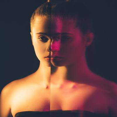 De câte ori te-am căutat, m-ai refuzat. Acum de ce plângi că te ignor?