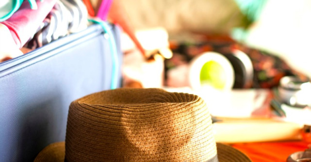 Ingrijirea tenului: ce sa nu-ti lipseasca din bagajul de vacanta