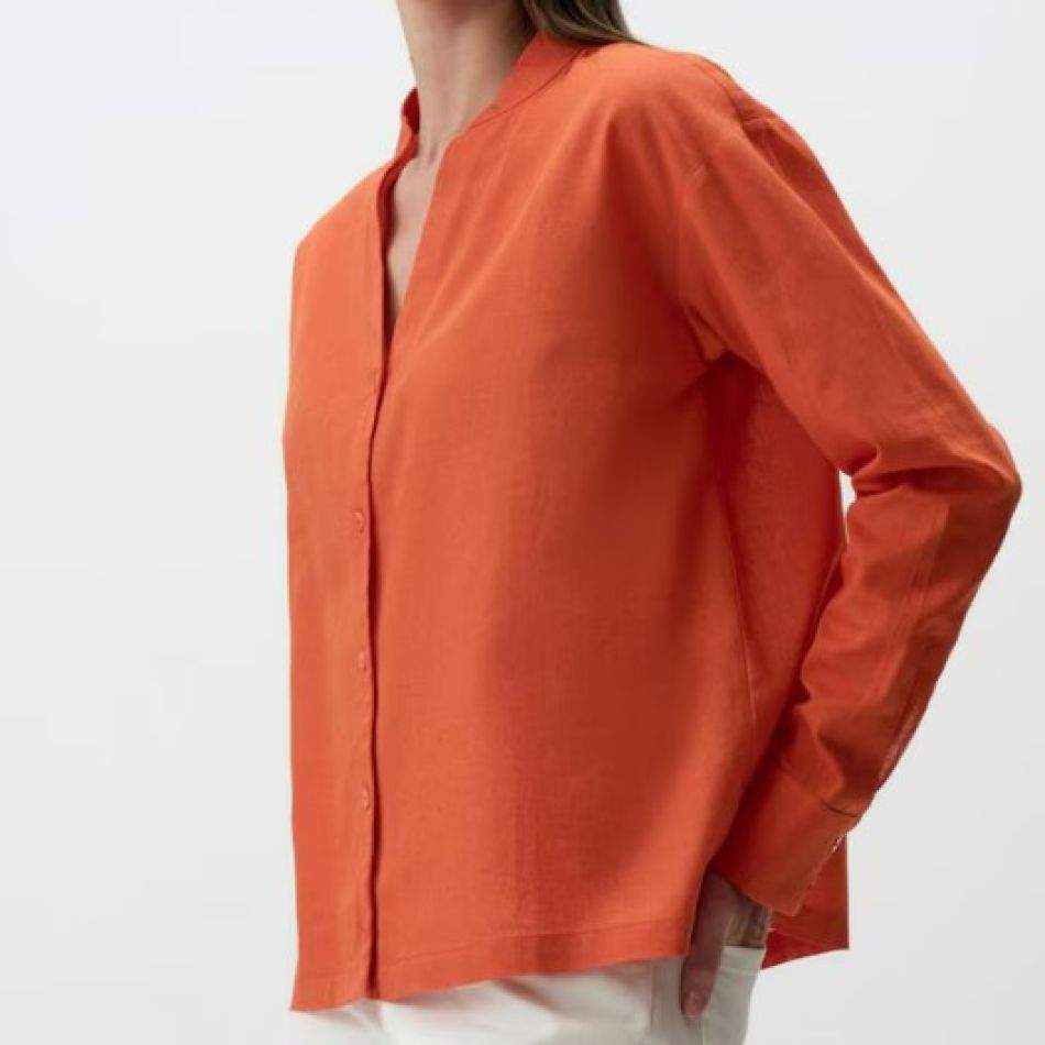 15 piese vestimentare din in, esențiale pentru a-ți lăsa pielea să respire pe timp de vară