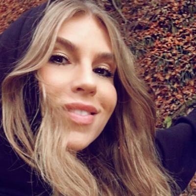 Corina Bud, poze incendiare la 42 de ani! Artista a pozat complet dezbrăcară și le-a încins imaginația internauților