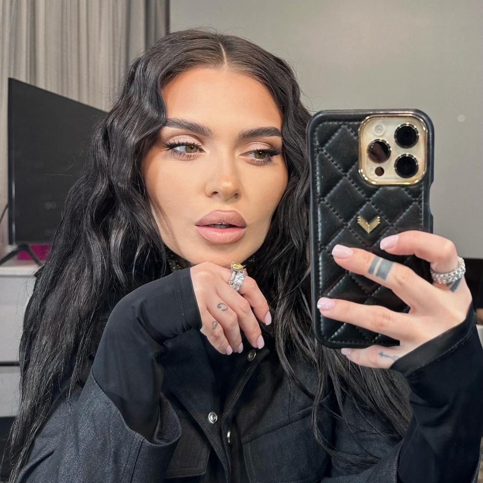 Oana Radu, mesaj sincer despre schimbările din viața ei: Nu mai vreau să bag gunoiul sub preș...