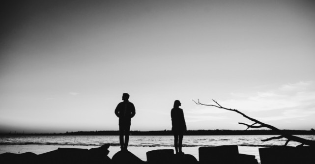 Divortul nu trebuie considerat un esec. Cum inchei o casnicie cu respect si bun simt