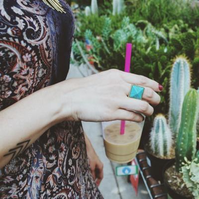 Rochiile cu motive puternice - cum sa le porti