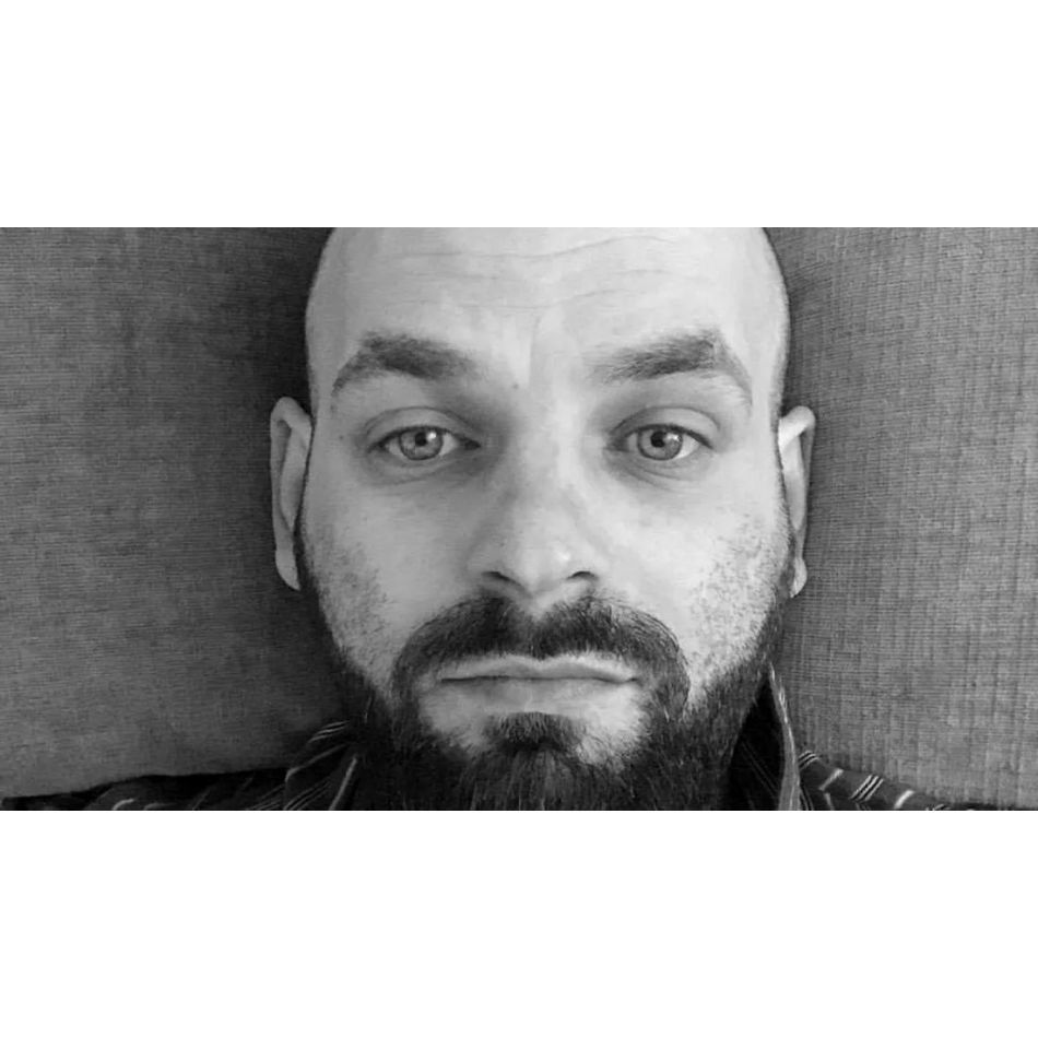 Cu ce se ocupă soția lui Nosfe? Ea și artistul au trăit o poveste de dragoste ca în filme, iar din relația lor s-a născut Iris