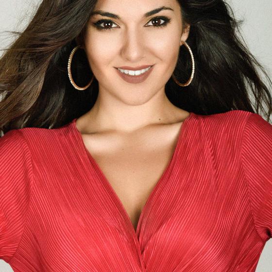 Bluze elegante de seara pentru luna cu cele mai multe petreceri