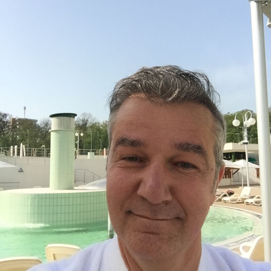 Dan Bittman, un tată responsabil! Ce i-a învățat artistul pe cei 3 băieți ai săi?