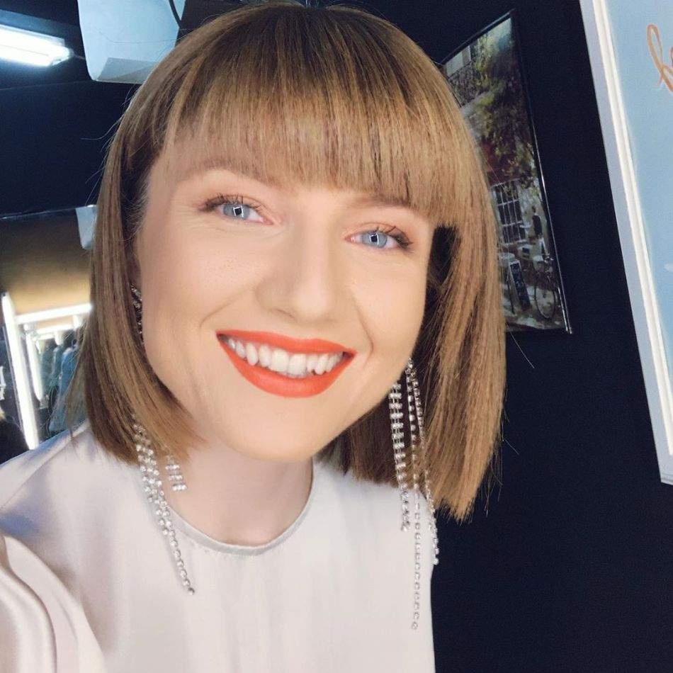 Alexandra Ungureanu se bucură de viață și călătorește peste tot prin România! Vedeta se distrează mai tare ca în liceu!