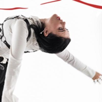 Imnul vindecării: Love On The Line - Tiffany Aris