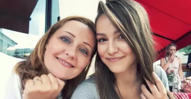 Fiica Elenei Lasconi, mesaj dur împotriva ei: Sunt absolut dezgustată, dezamăgită și șocată...