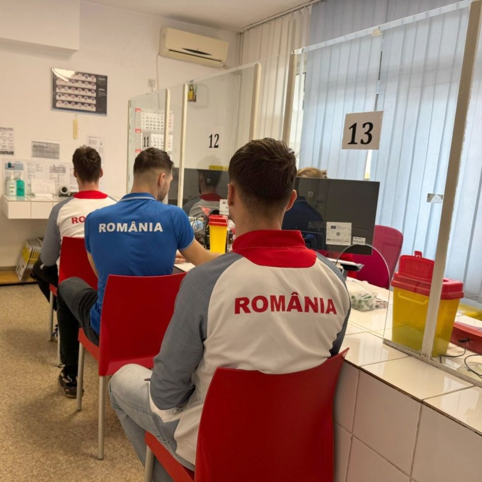 Sportivii lotului de tineret al Federației Române de Canotaj au donat sânge pentru a salva vieți