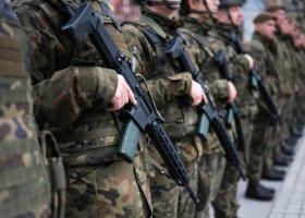 Parlamentul a aprobat dislocarea de forțe și echipamente militare americane în România. Dezbateri tensionate și proteste în plen