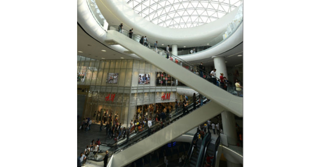 Centrul comercial Mega Mall si-a deschis portile