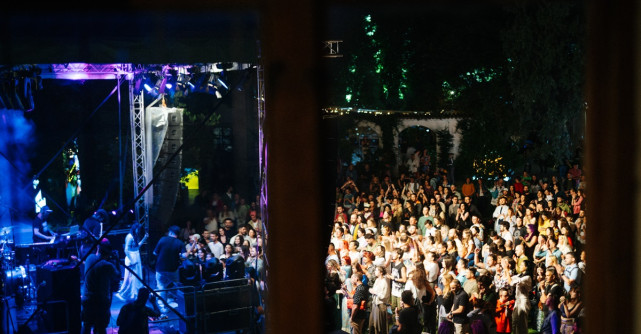 DWMT La Conac deschide cea de-a doua ediție a festivalului de arte și muzică din sudul României cu un headliner internațional