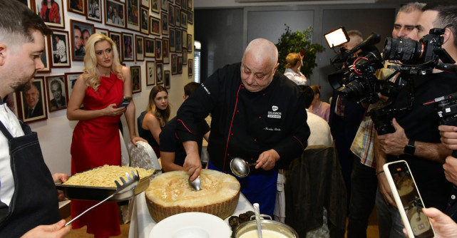 Vedetele s-au bucurat de un show culinar de excepție si de surprize neasteptate la Hotel Marshal Garden