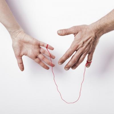 Firul rosu al destinului. Legenda care te va face sa crezi din nou in iubire