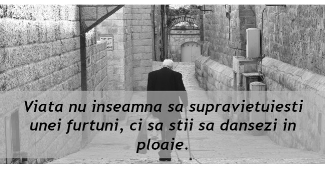 In fiecare dimineata acest batranel intra pe usa caminului de batrani. Motivul? Mi-au dat lacrimile