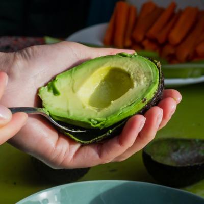 6 gustari zilnice recomandate de dermatologi pentru o piele sanatoasa si tanara la orice varsta