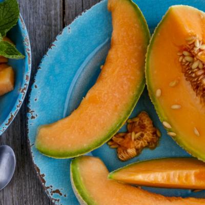 Trei masti de fata cu pepene galben