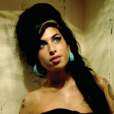 Miley Cyrus are o relatie cu fostul iubit al lui Amy Winehouse