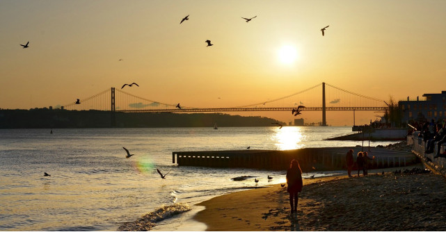 City break la Lisabona: ce trebuie să știi despre gazda celei mai mari competiții muzicale europene în perioada 8-12 mai 