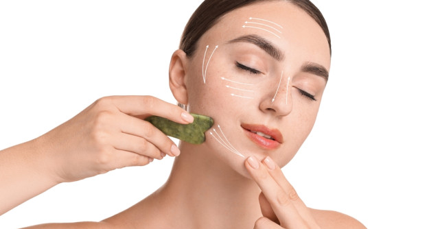 Gua sha și masaj facial: beneficii pentru o piele radiantă și sănătoasă