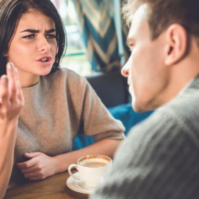 Daca simti ca trebuie sa-i adresezi aceste intrebari partenerului, aveti o problema serioasa