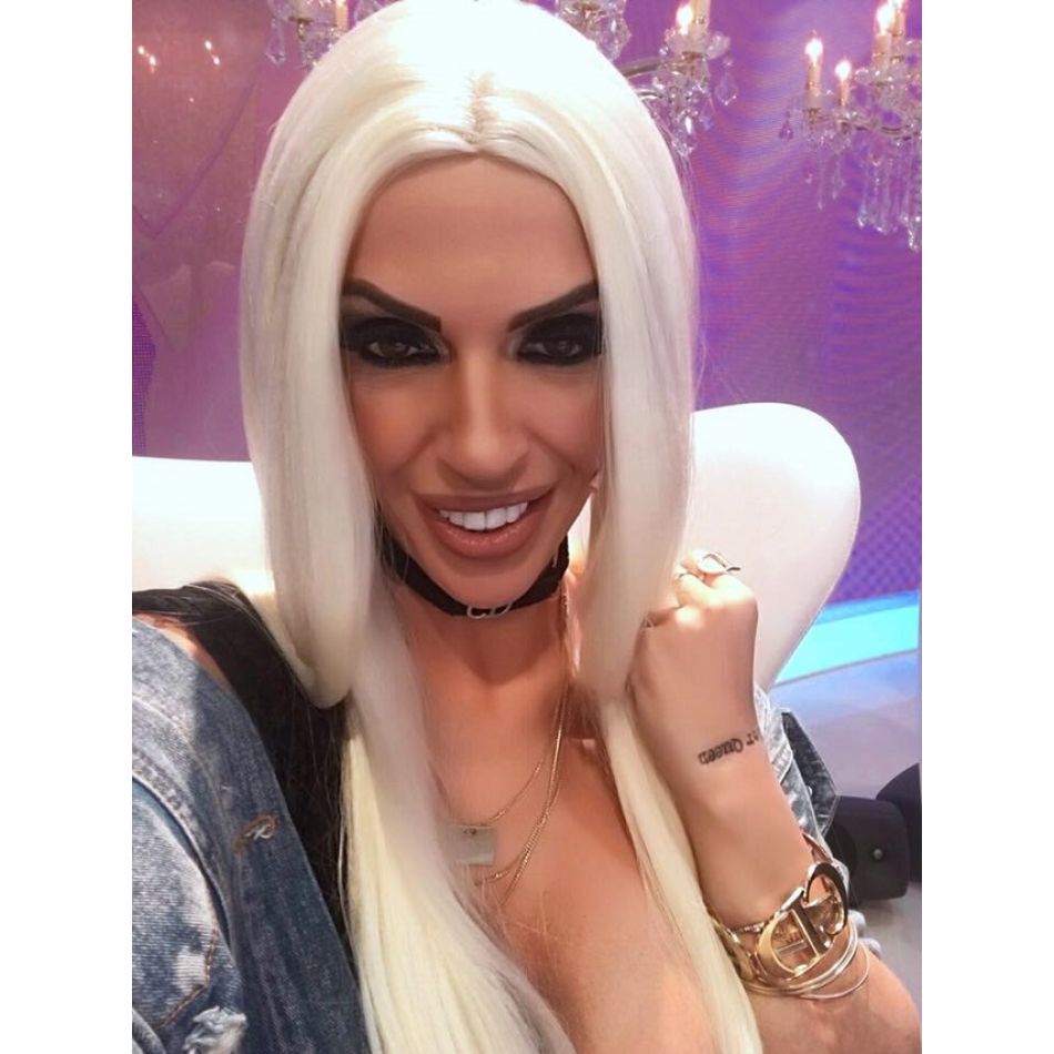 Raluca Bădulescu iubește din nou, la doar 2 luni după ce a divorțat. Cine i-a furat inima vedetei? 