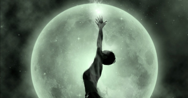 'Iubeste-te pe tine daca vrei sa fii iubita' nu functioneaza! Ce poti face in schimb?