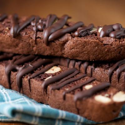 Biscotti cu ghimbir si ciocolata, gustarea ideala pentru cafea pe timp de toamna
