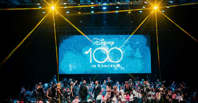 Concertul aniversar DISNEY 100: Zeci de copii la scenă, dans și aplauze îndelungate  