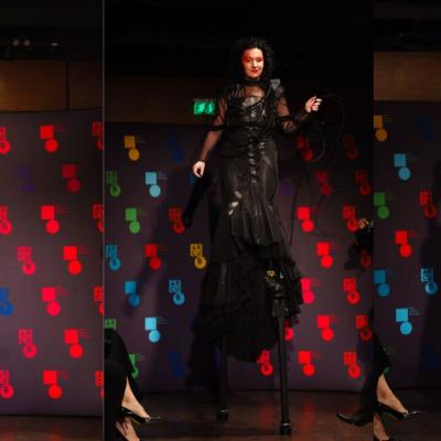 Sculpturile lui DALI aduse la viață de designeri români la FASHION Moments – Dialoguri: MODA vs SCULPTURA 