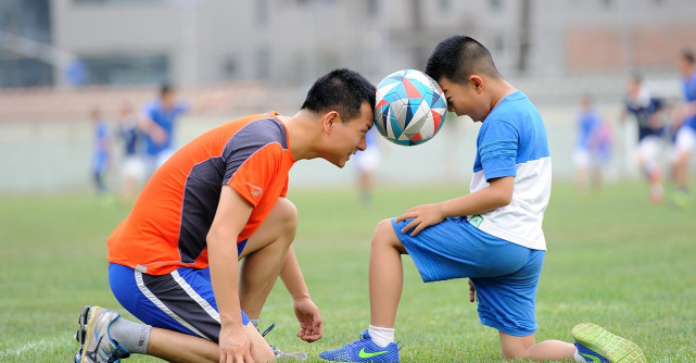 Diana Stănculeanu, psihoterapeut, specialist în educație parentală: Sportul de echipă îi învață pe adolescenți să coopereze